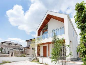 【小学校徒歩3分/ロフト/ミストサウナ付き/北欧デザインの特別な住まい】Hygge-ヒュッゲ-半田市