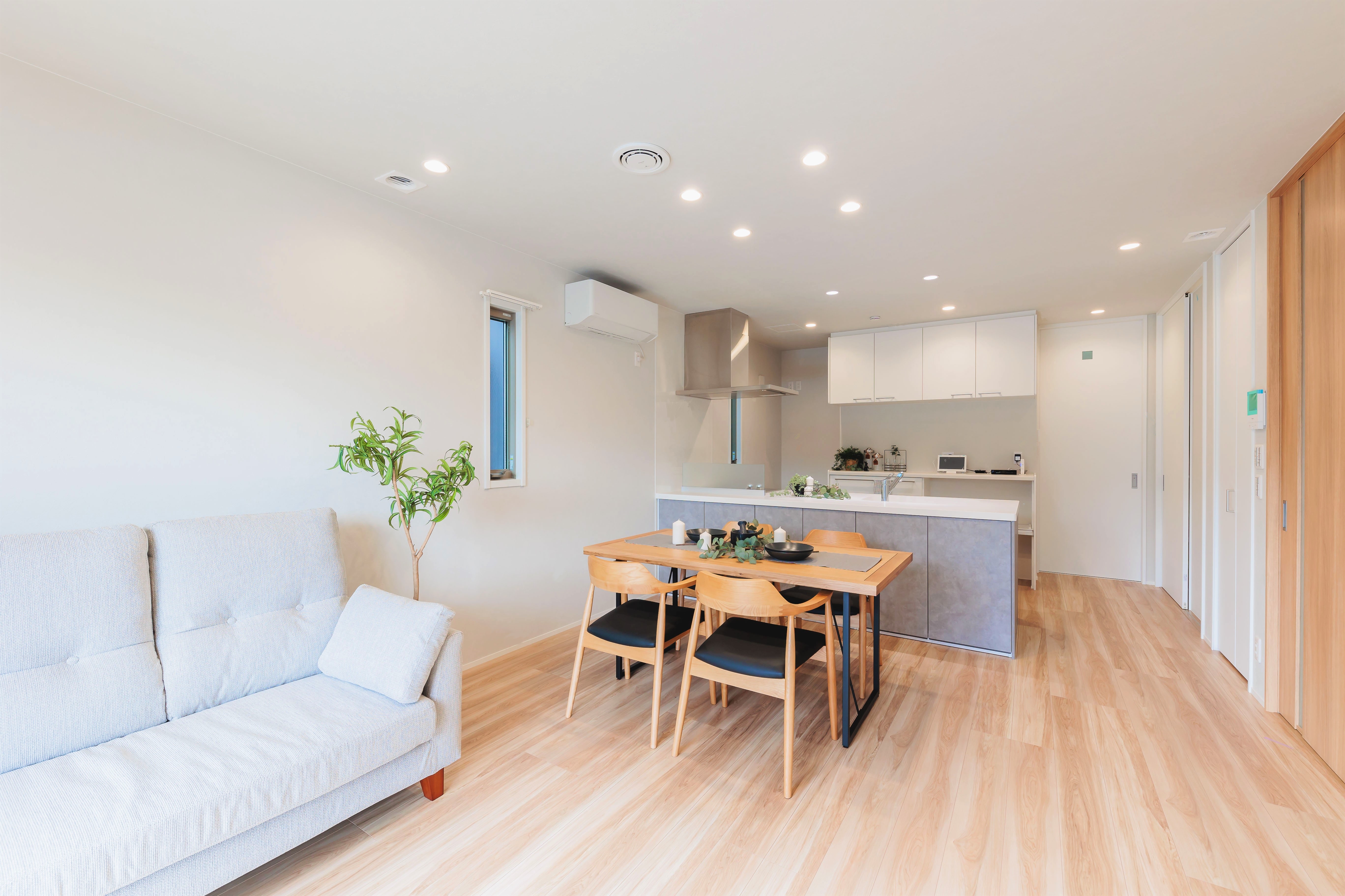 共働き夫婦に嬉しい立地・南向きリビング・庭付き/家族時間を生み出す「間取り」にこだわった邸宅｜パークナードテラス常滑本郷